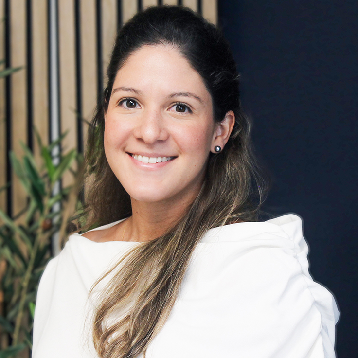 Maria Genge headshot