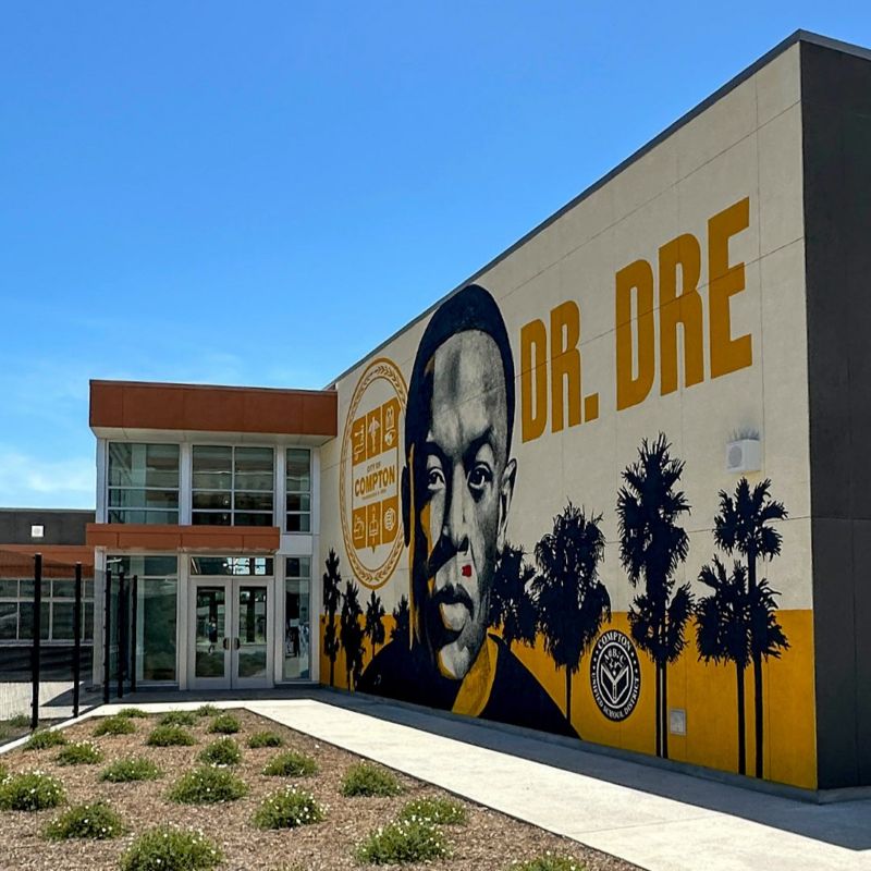 Compton High School California Andre “Dr. Dre” Young Performing Arts Center