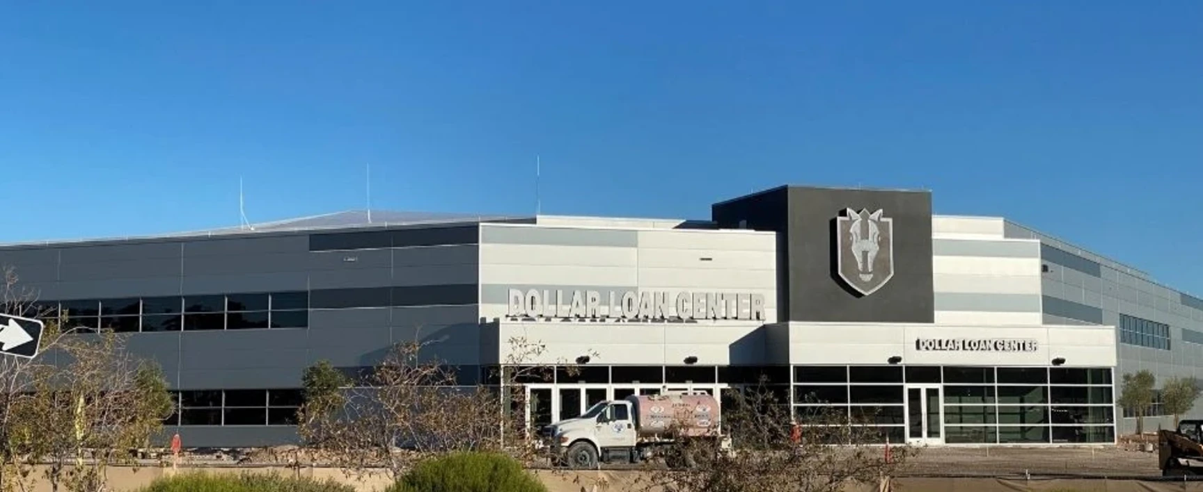 Henderson Events Center, Canopy construction Steel framing Safety scaffolding
