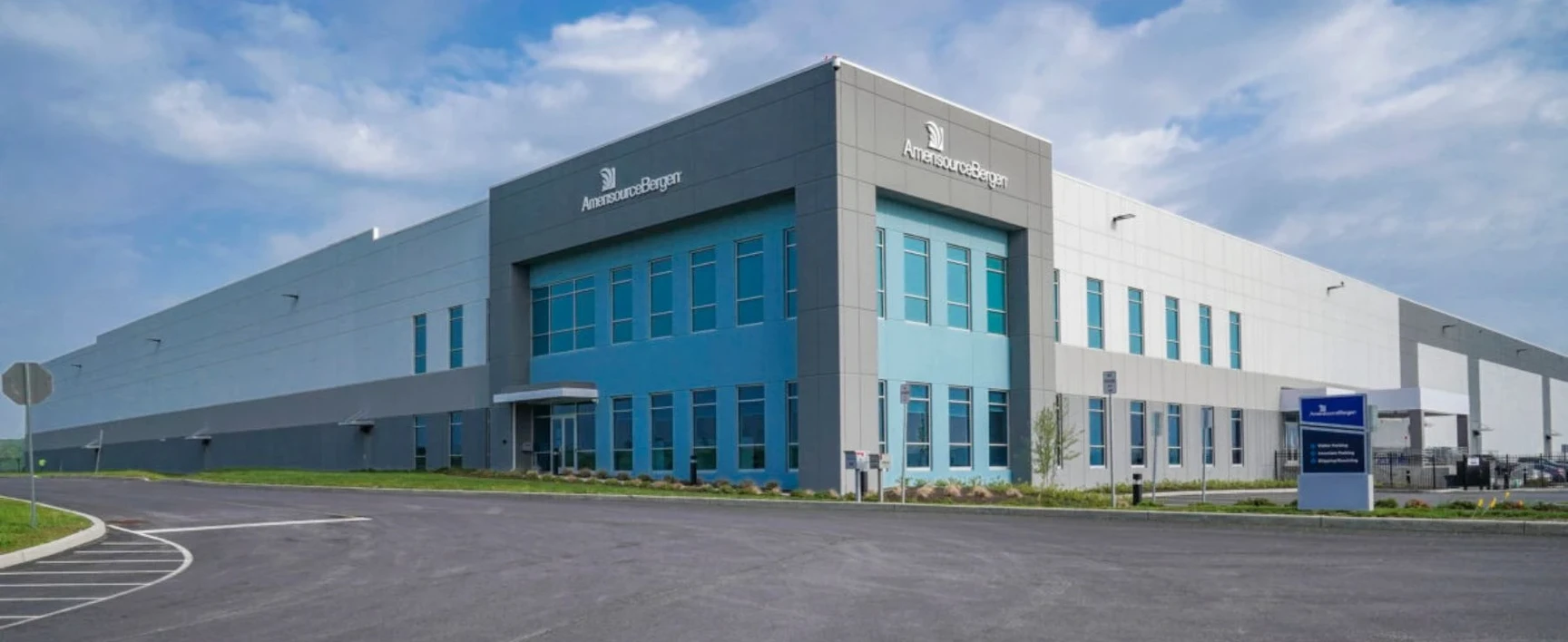 Modern warehouse and office building at the Matrix Business Park 