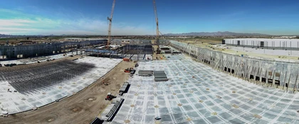 arge distribution center construction with concrete slab